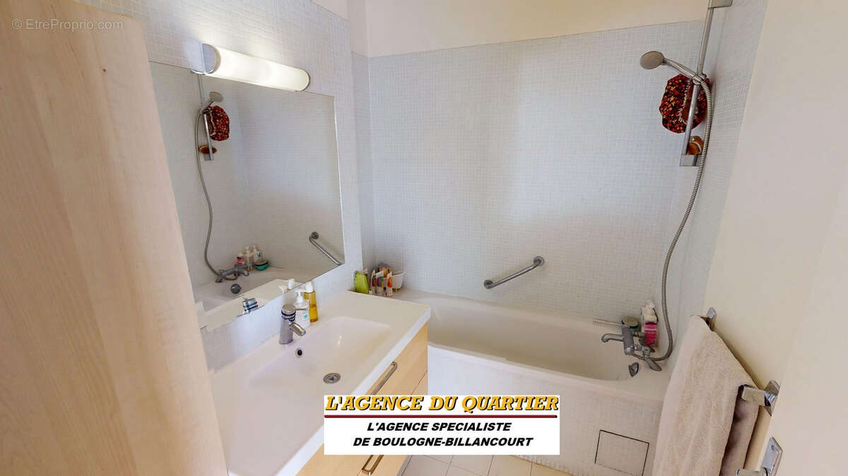 Place Corneille 3/4 pièces en étage élevé, 77 m² - photo 9