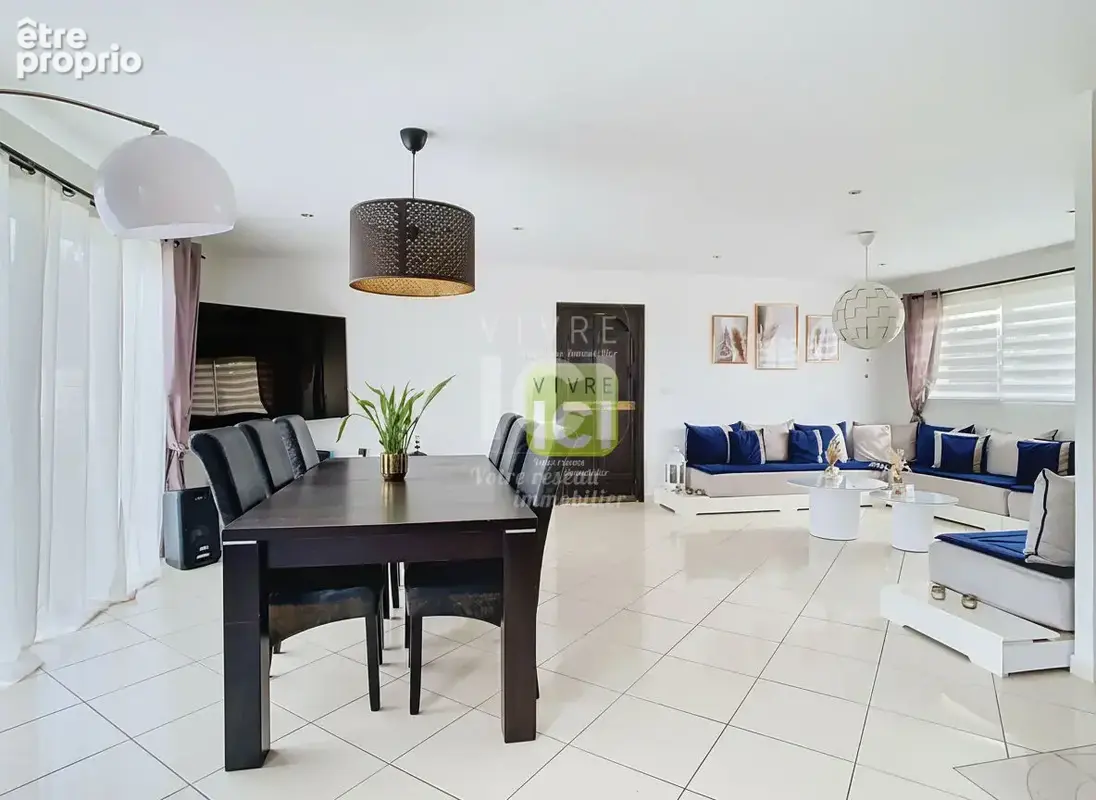 Maison de plain-pied - 4 chambres - Piscine chauffée - photo 3