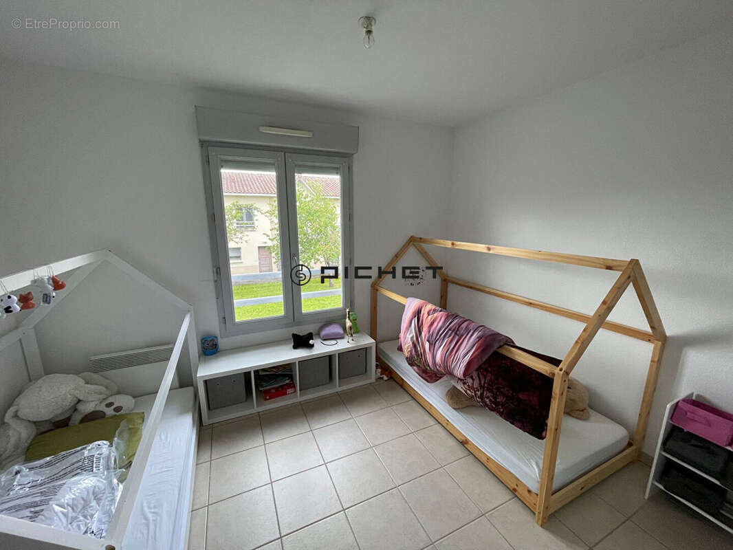 Maison à MONTREJEAU