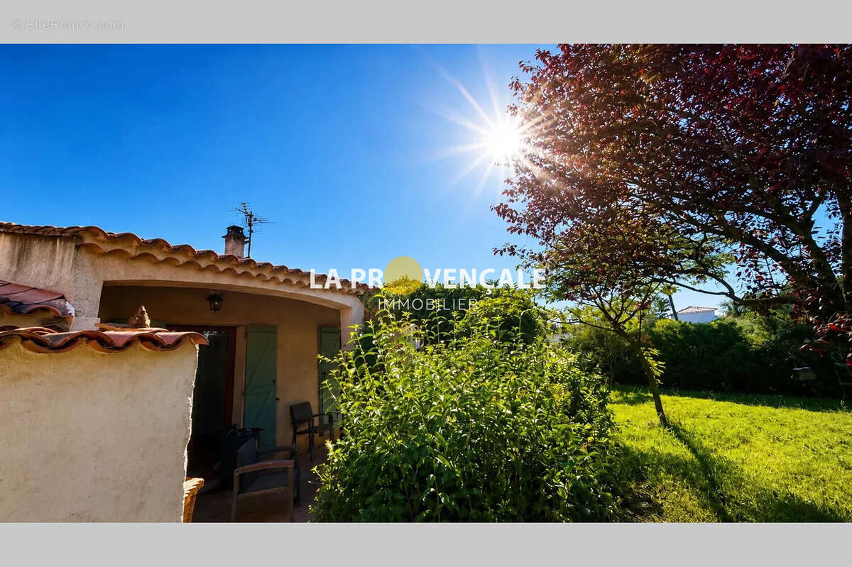 Maison à POURRIERES
