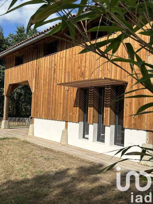 Photo 3 - Maison à LESPERON