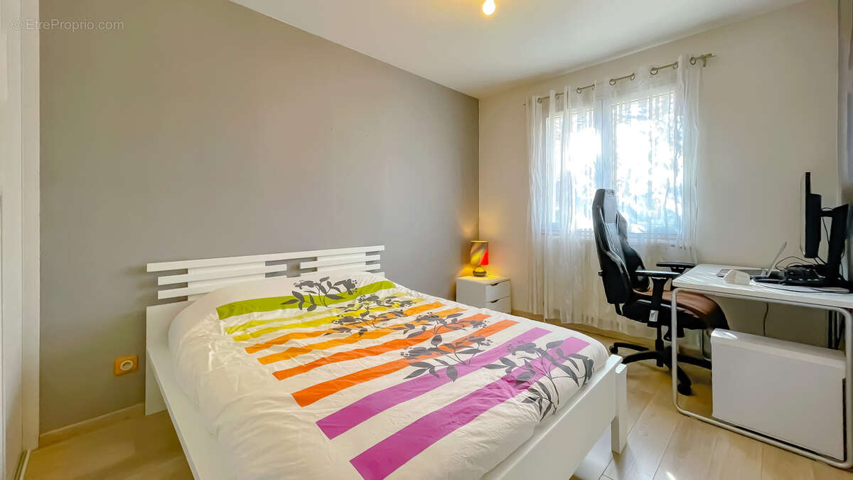 Maison T6 de plain-pied   141,58 m2   Changé - photo 12