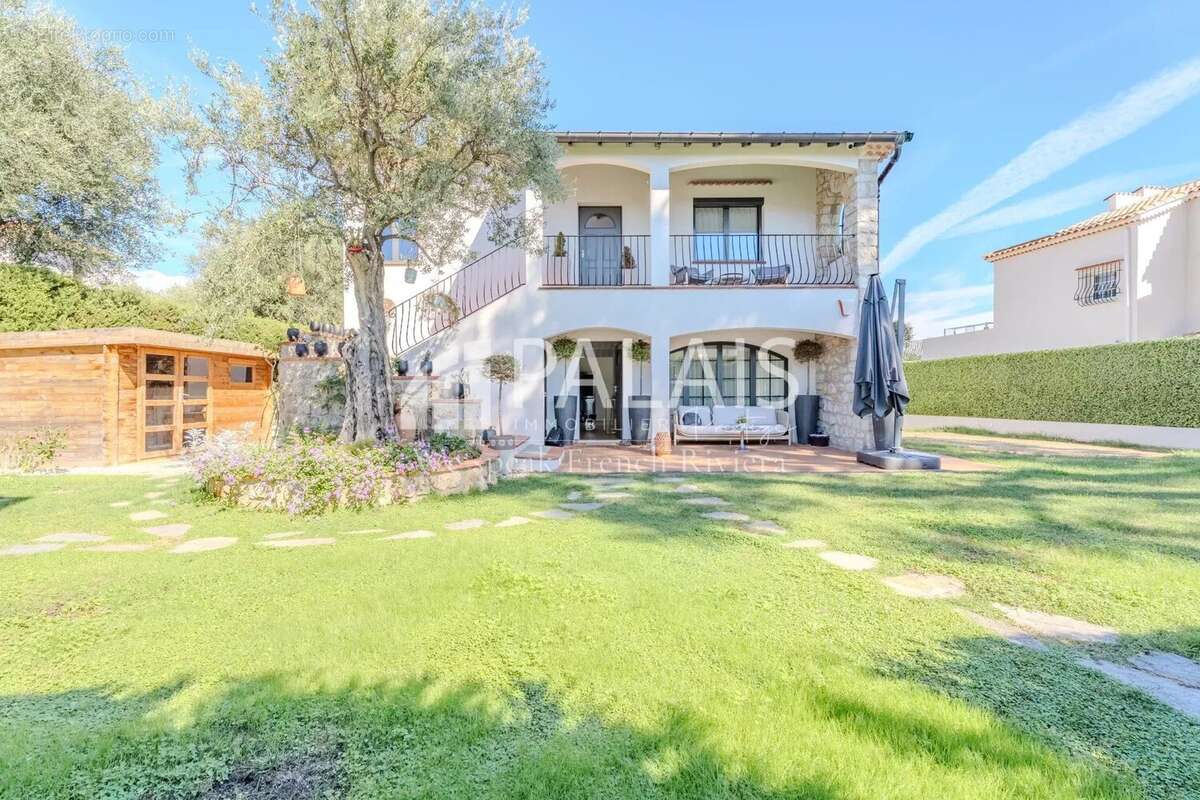 Maison à ROQUEBRUNE-CAP-MARTIN