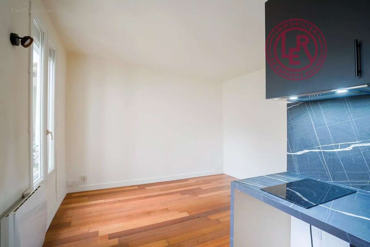 Appartement à PARIS-3E