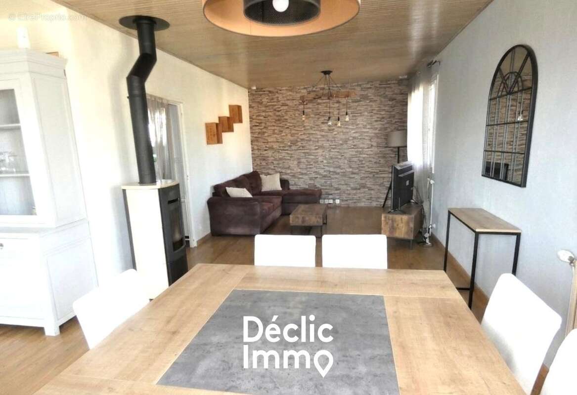 Maison à NIEUL-LE-DOLENT