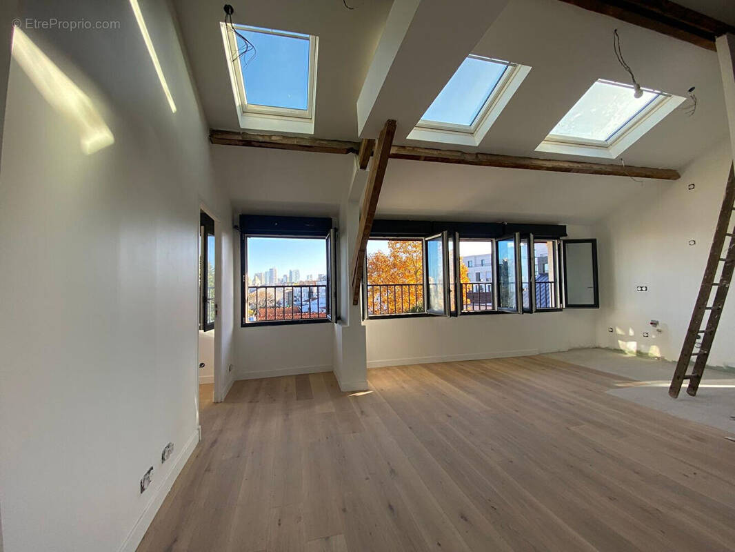 Appartement à NANTERRE