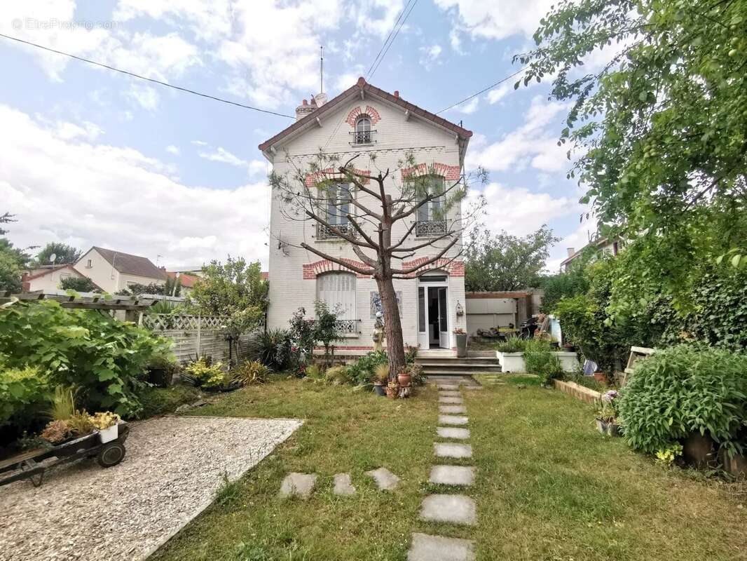 Maison à VITRY-SUR-SEINE