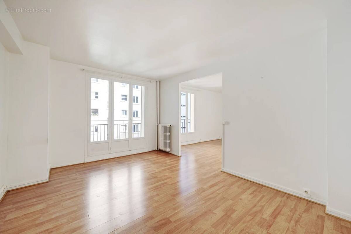 Appartement à PARIS-15E