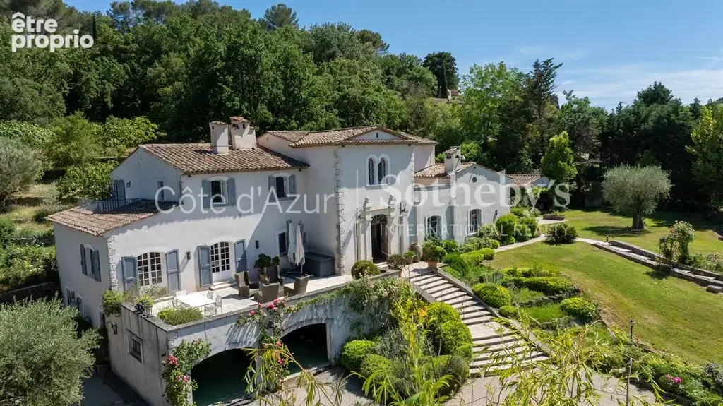 Valbonne propriété de prestige avec maison de gardien sur 2 hectares - photo 3