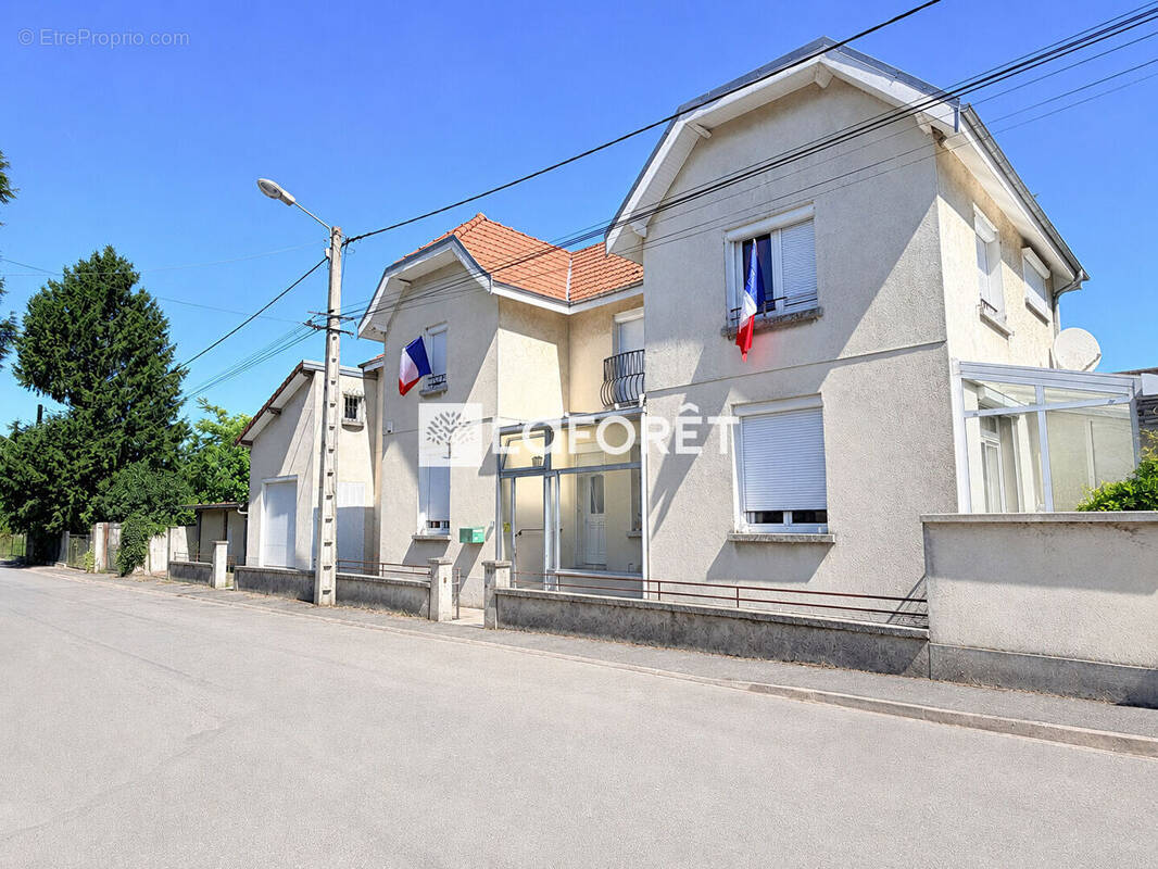 Maison à ATTIGNY