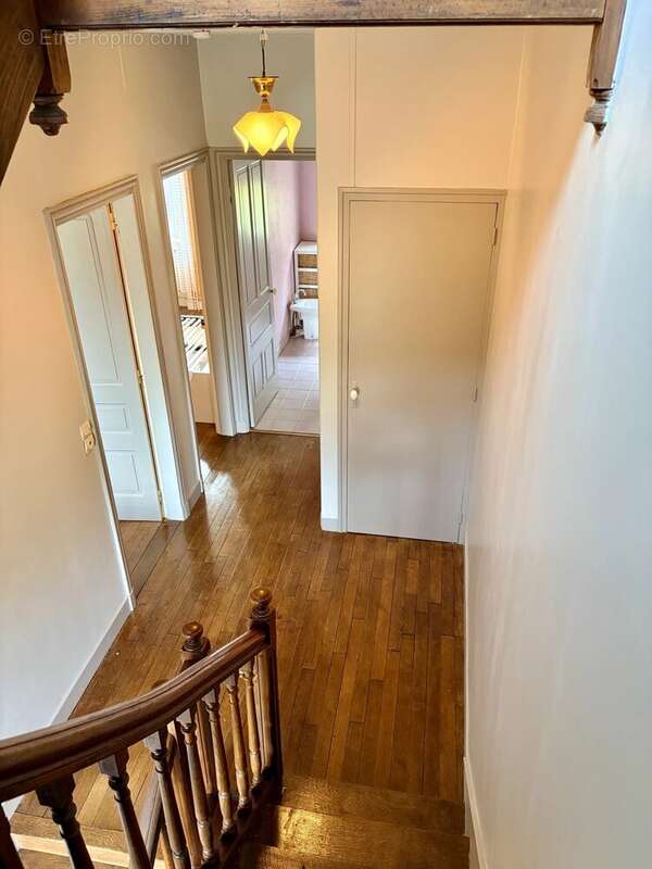 Maison de ville - 133m2 - 4 chambres - terrain 256m2 - photo 6