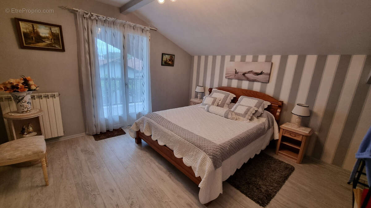 Maison à CIBOURE