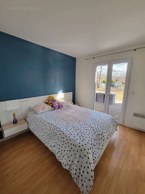 A VENDRE - LACANAU de MIOS - maison en parfaite état d'environ - photo 4