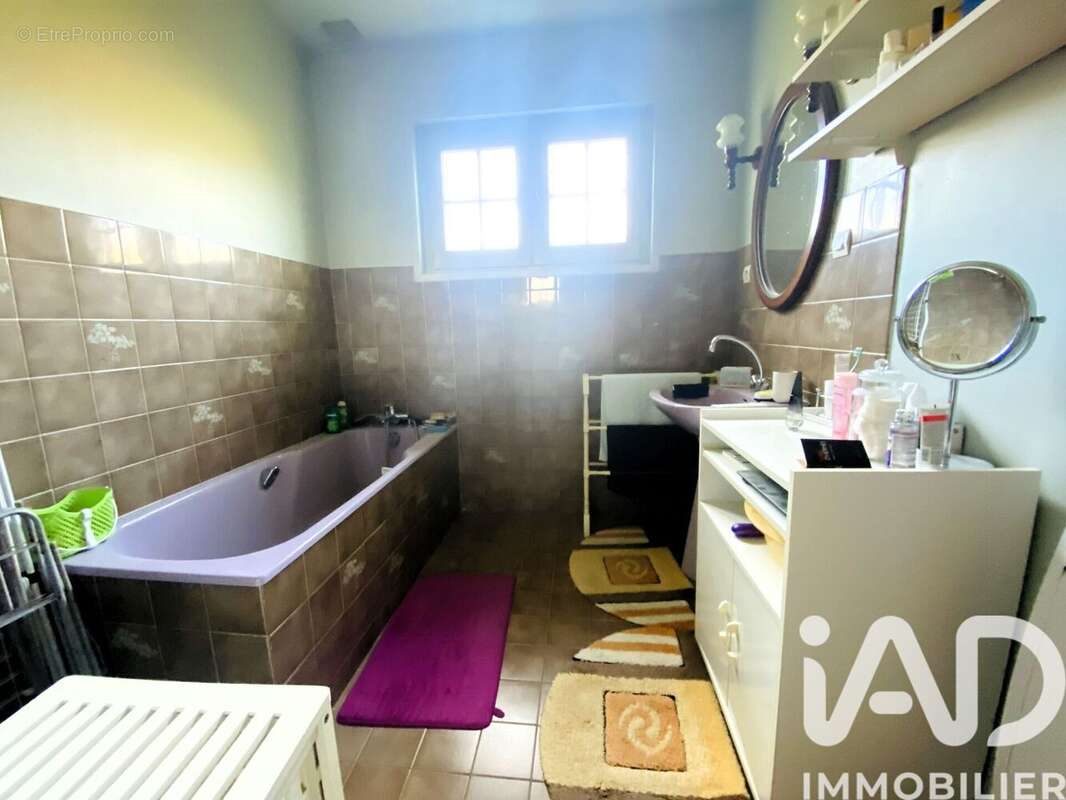 Maison 146 m² à Castelfranc  - photo 7