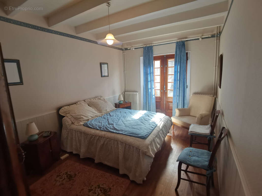 Maison à CHASSENEUIL-SUR-BONNIEURE