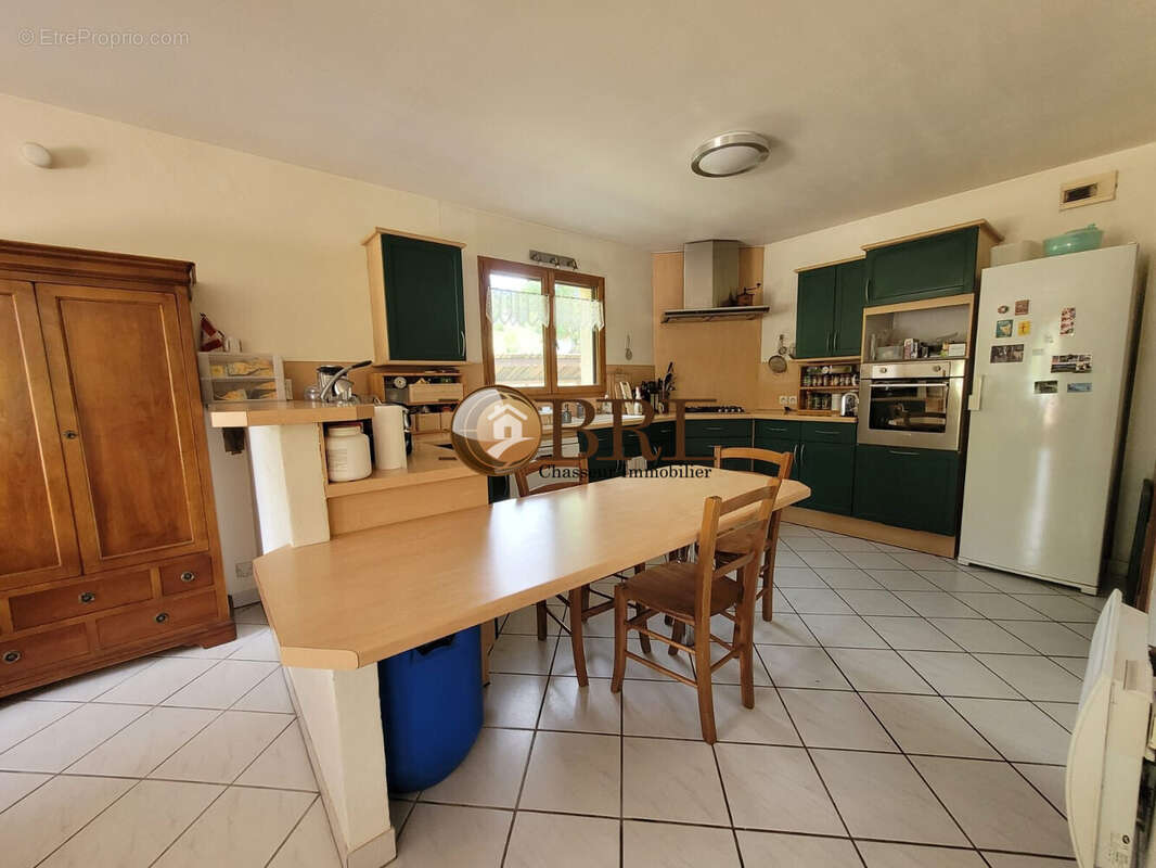 Maison à SAINT-ETIENNE-DE-CROSSEY