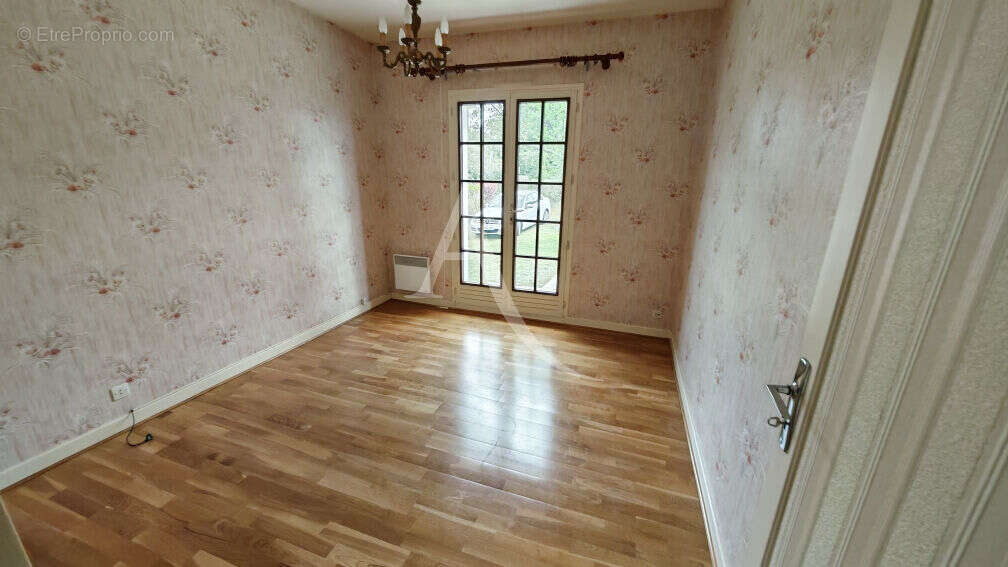 Maison à SAINT-MARTIN-D'HEUILLE