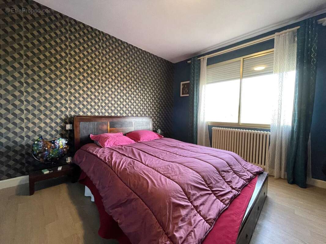 Maison à SAINTE-LIVRADE-SUR-LOT