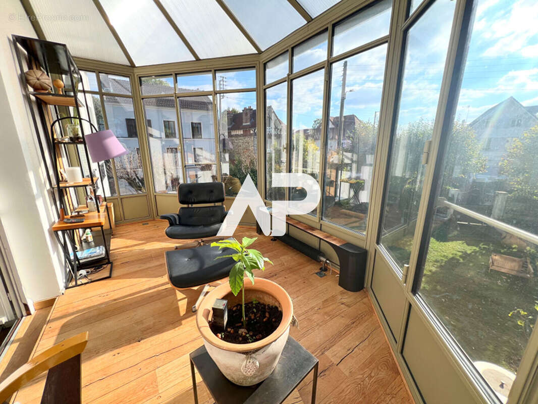 Maison à MONTMORENCY