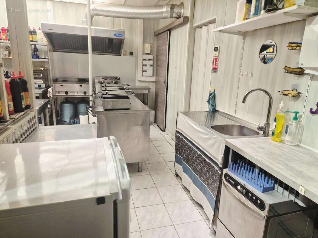 Photo 5 - Commerce à SANGUINET