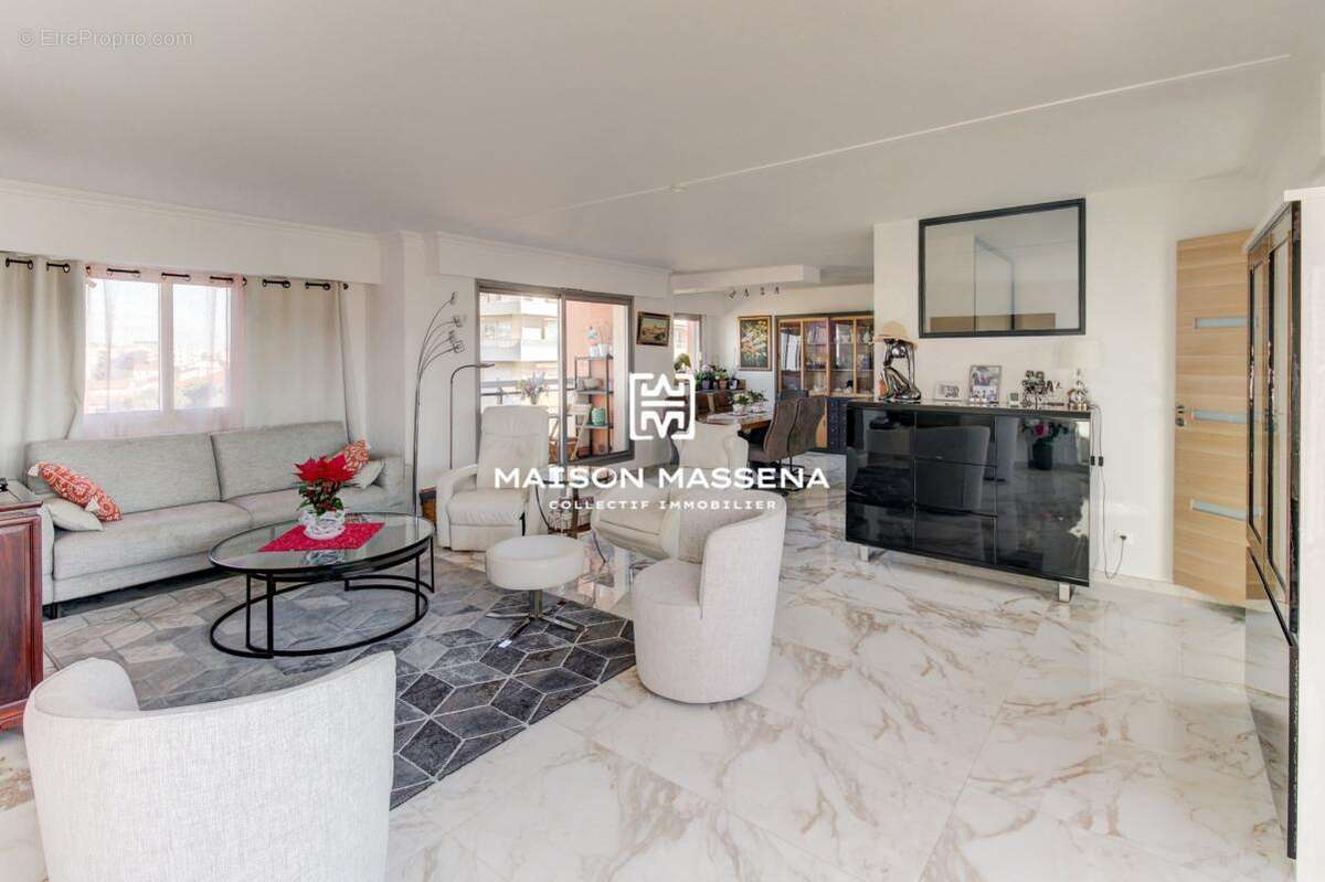 Appartement à CAGNES-SUR-MER