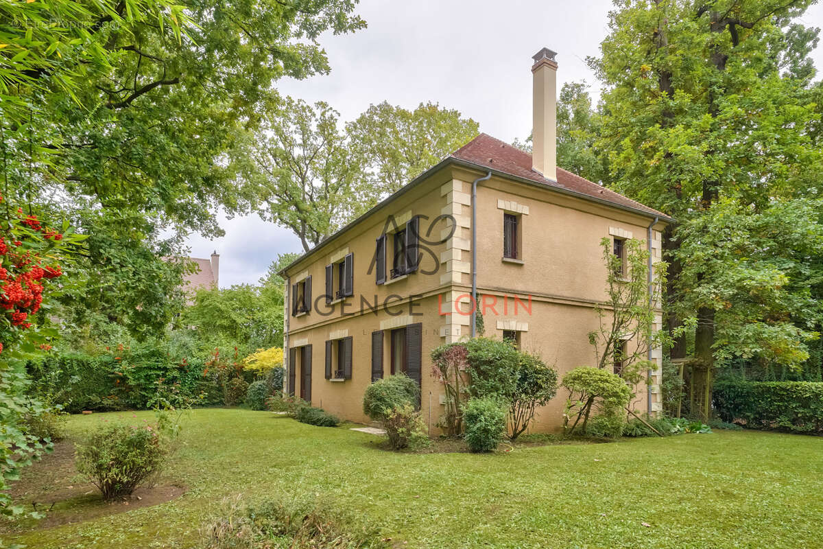 Maison à LE VESINET
