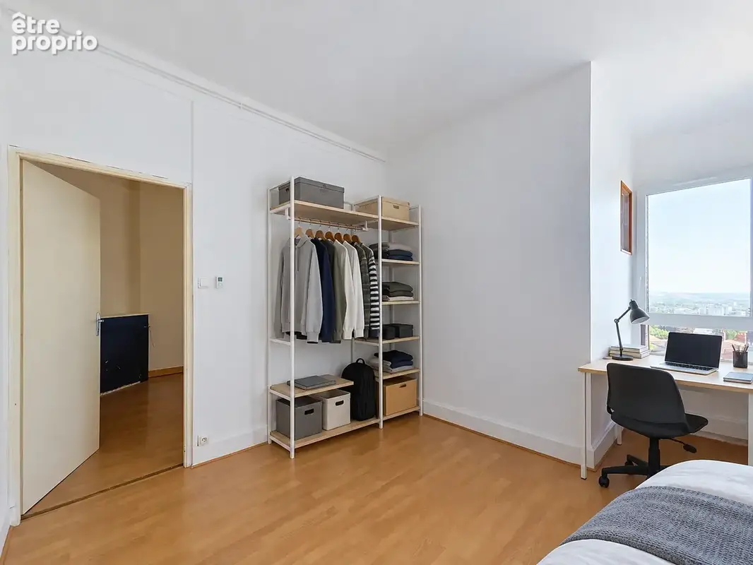 Bel appartement 2 pièces avec vue panoramique - photo 3