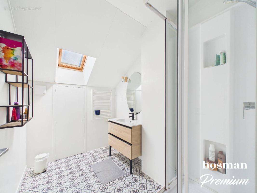 Coup de coeur ! Maison de 203.0 m2 avec vue sur la Chézine - 6 chambres avec jardin et garage - Quartier Chezine-Procé - photo 16