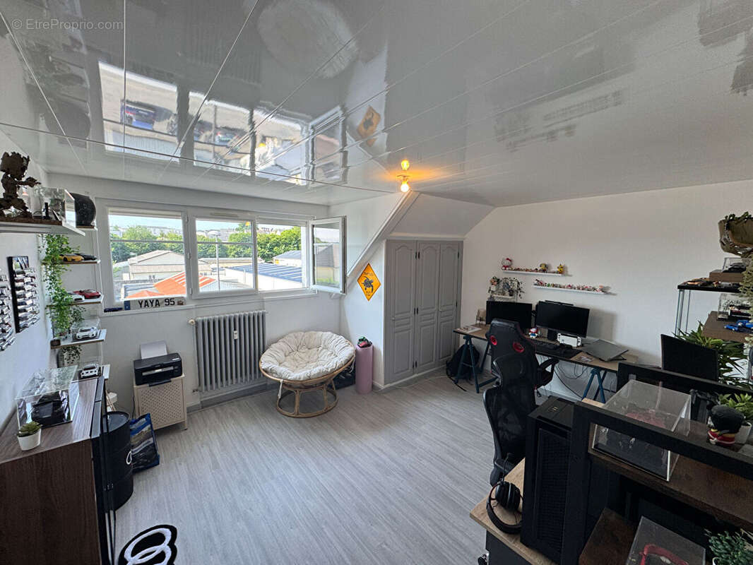 Vente d'un appartement 3 pièces à AGNEAUX - photo 8