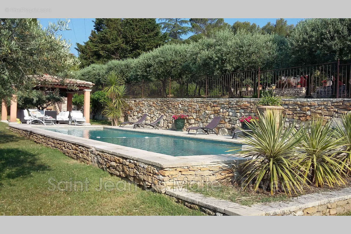 Maison 225 m² à Fuveau  - photo 7