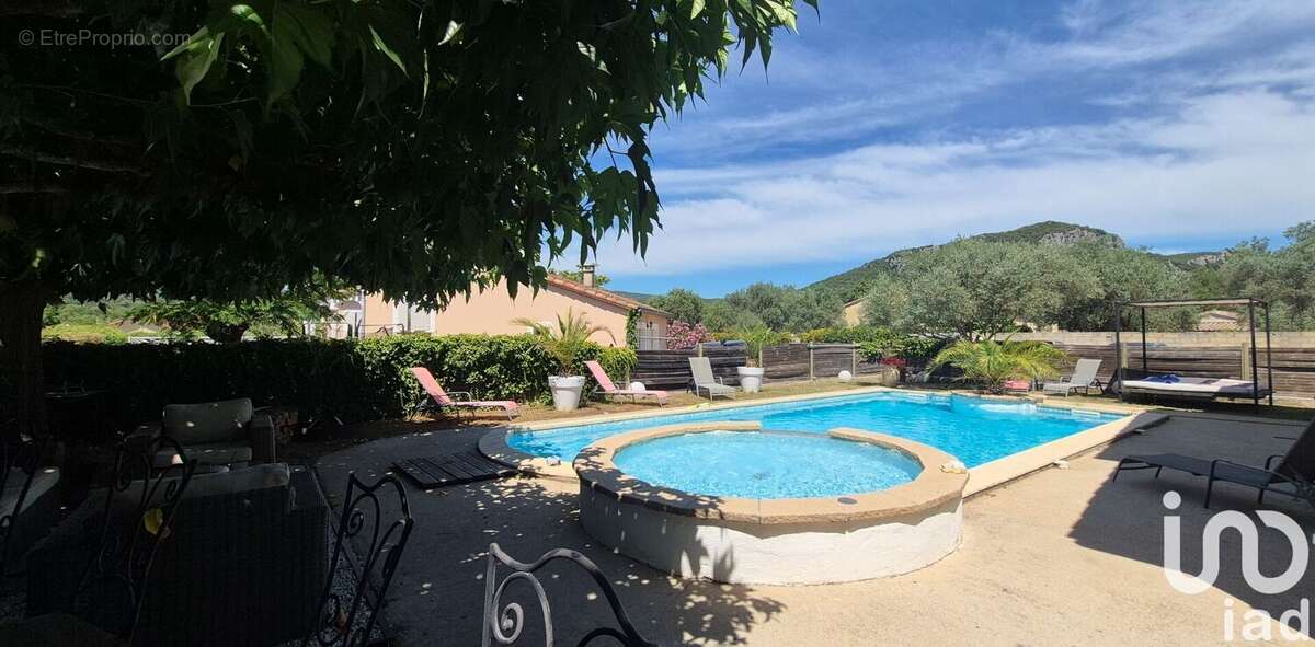 Photo 3 - Maison à SAINT-BAUZILLE-DE-PUTOIS