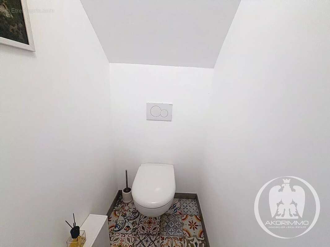 Maison à CASTAGNIERS