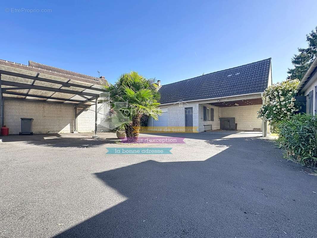 n°1 - Maison à SAINT-LEU-D'ESSERENT