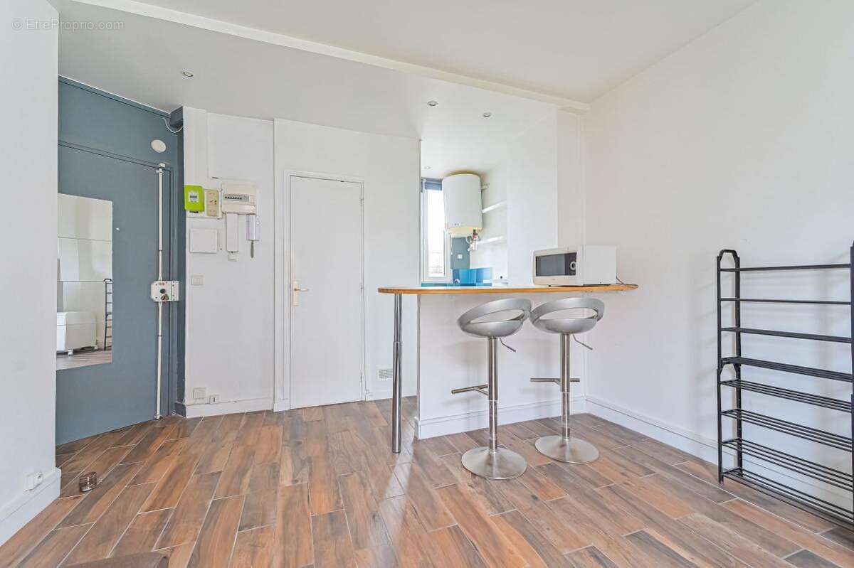 Appartement à PARIS-20E