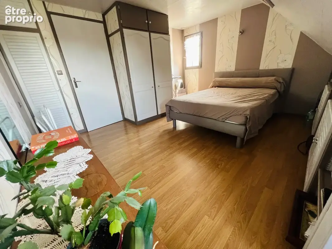 Belle maison familiale avec jardin, garage et dépendance aménagée au coeur de Poilly lez Gien - photo 10