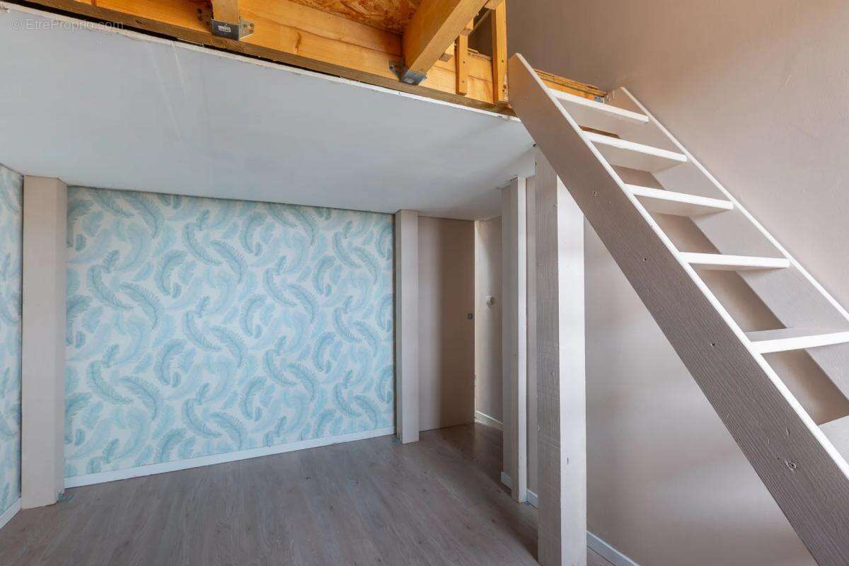 Maison à SAINT-ANDEOL-LE-CHATEAU