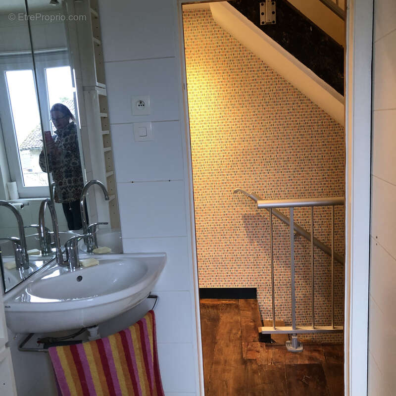 Maison à CHATEAUNEUF-LA-FORET