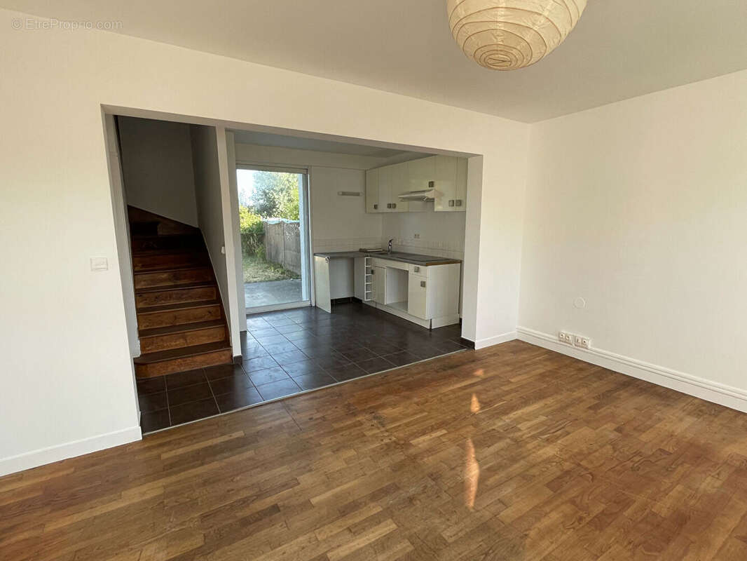 Maison à LE POULIGUEN