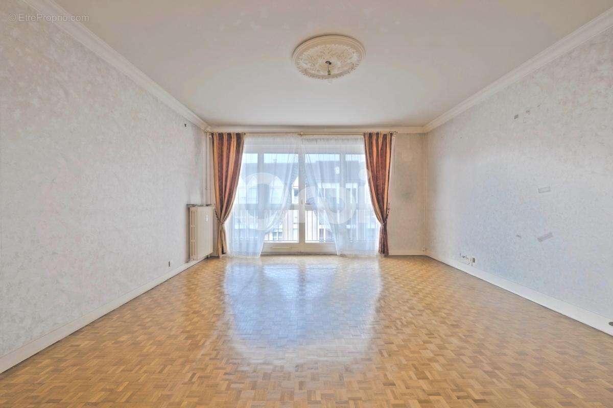 Appartement à VILLEMOMBLE