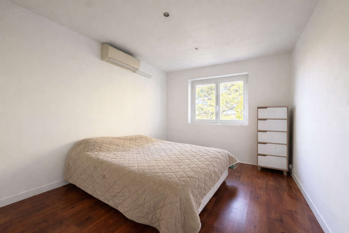 Appartement à VETRAZ-MONTHOUX