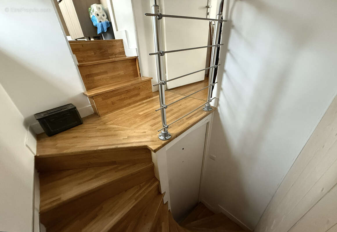 Appartement à PARIS-11E