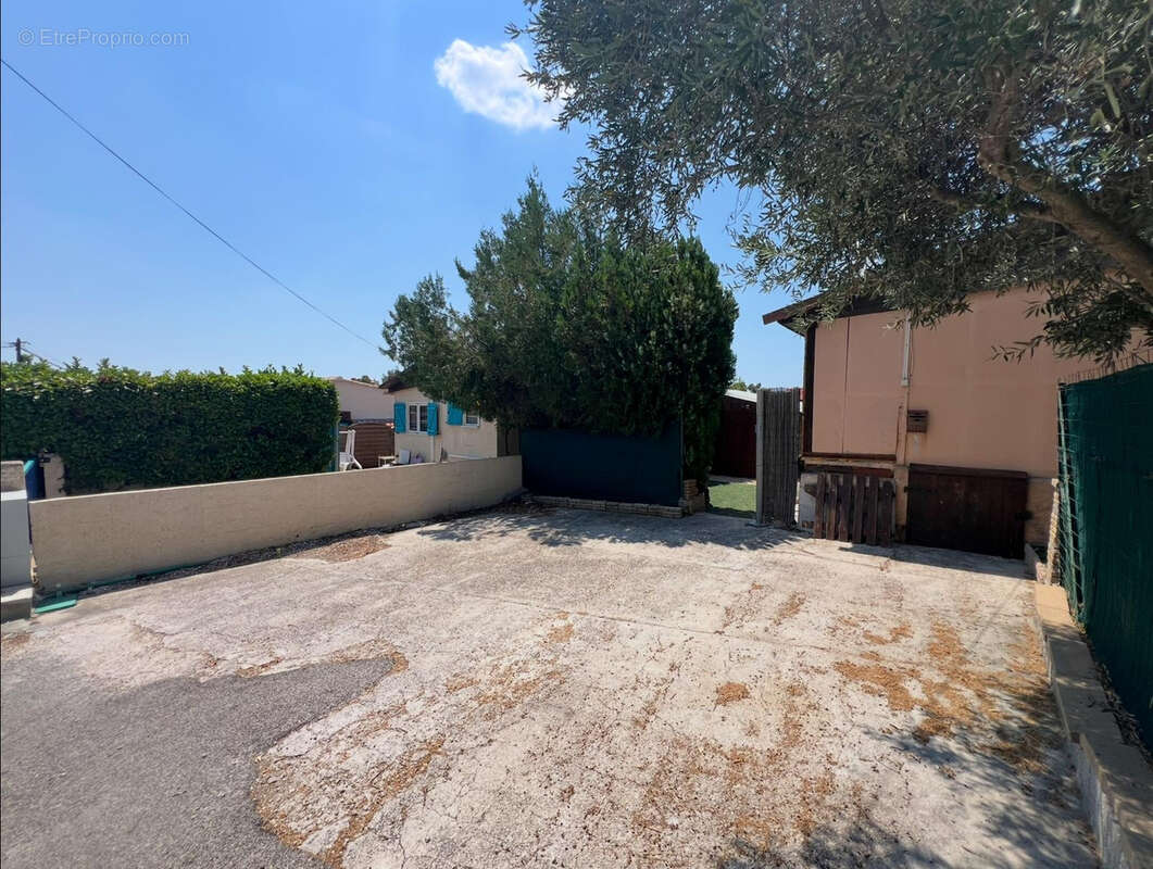 Maison à LE CASTELLET