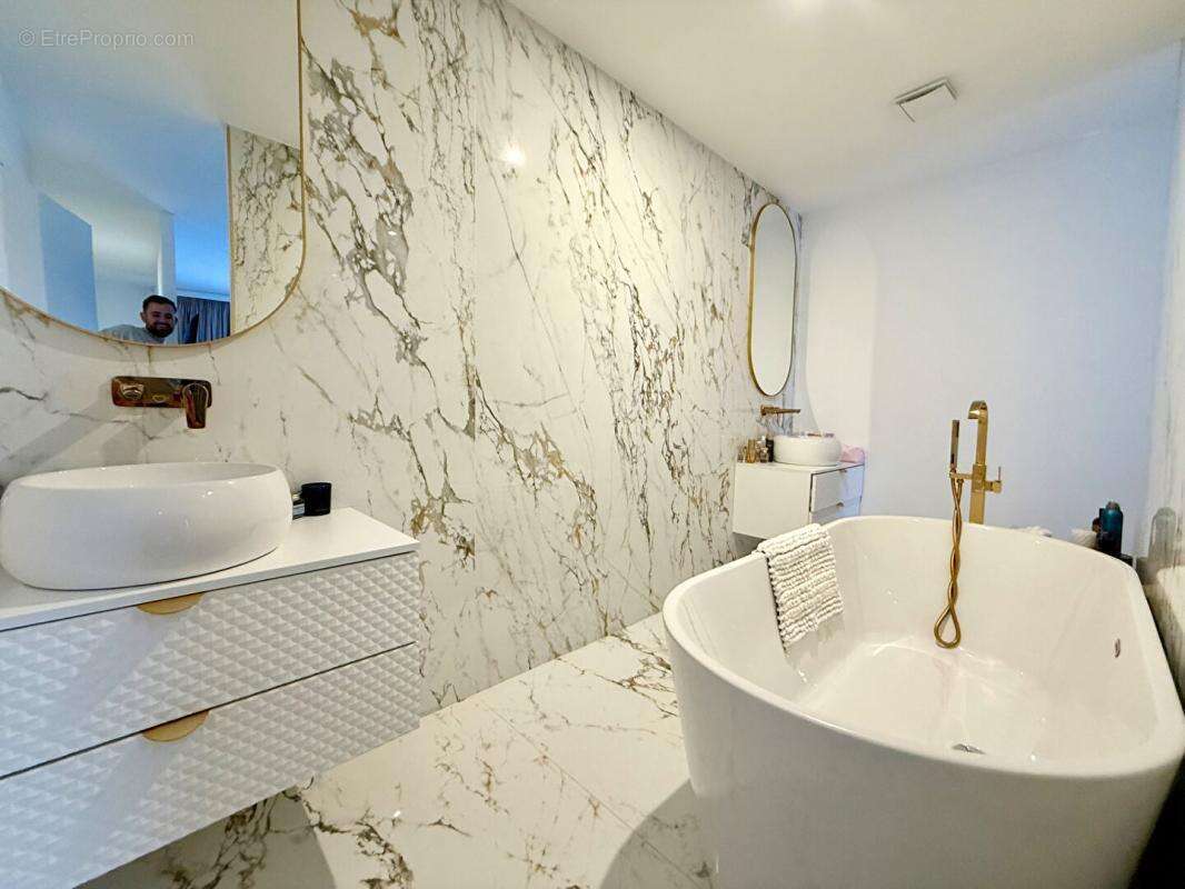 Maison à SAINTE-GENEVIEVE-DES-BOIS