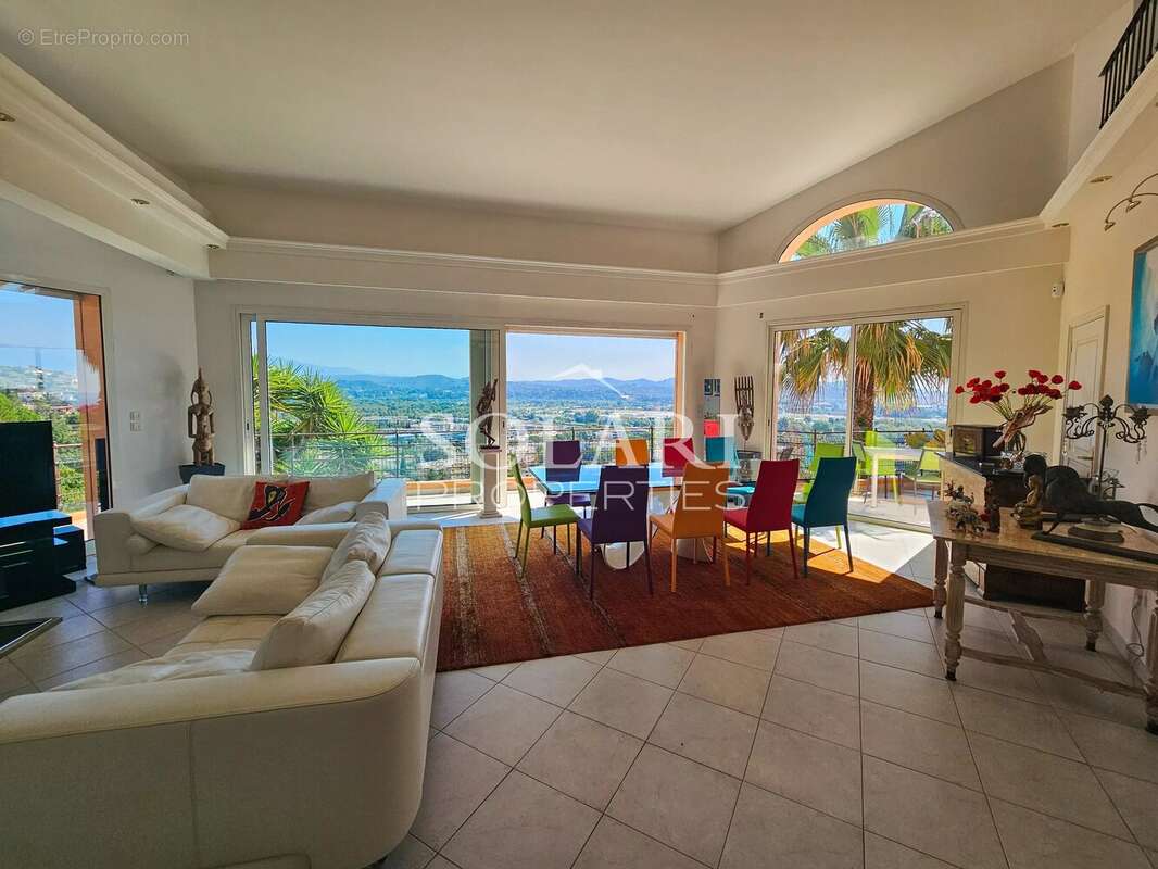 Villa avec piscine et vue panoramique sur la mer et les montagnes - photo 5
