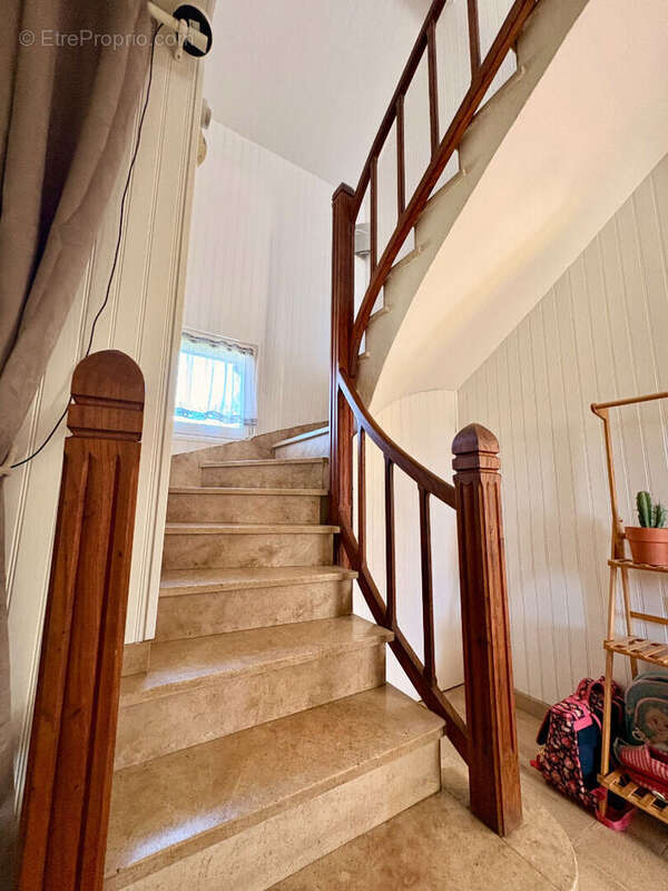 Maison à DERNANCOURT