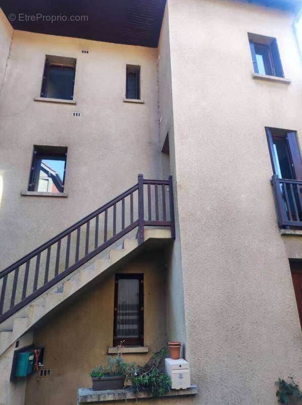 Appartement à DECAZEVILLE