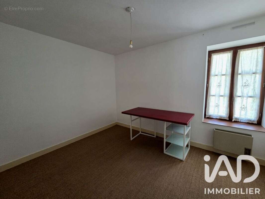 Maison 110 m² à Peyrelevade  - photo 8