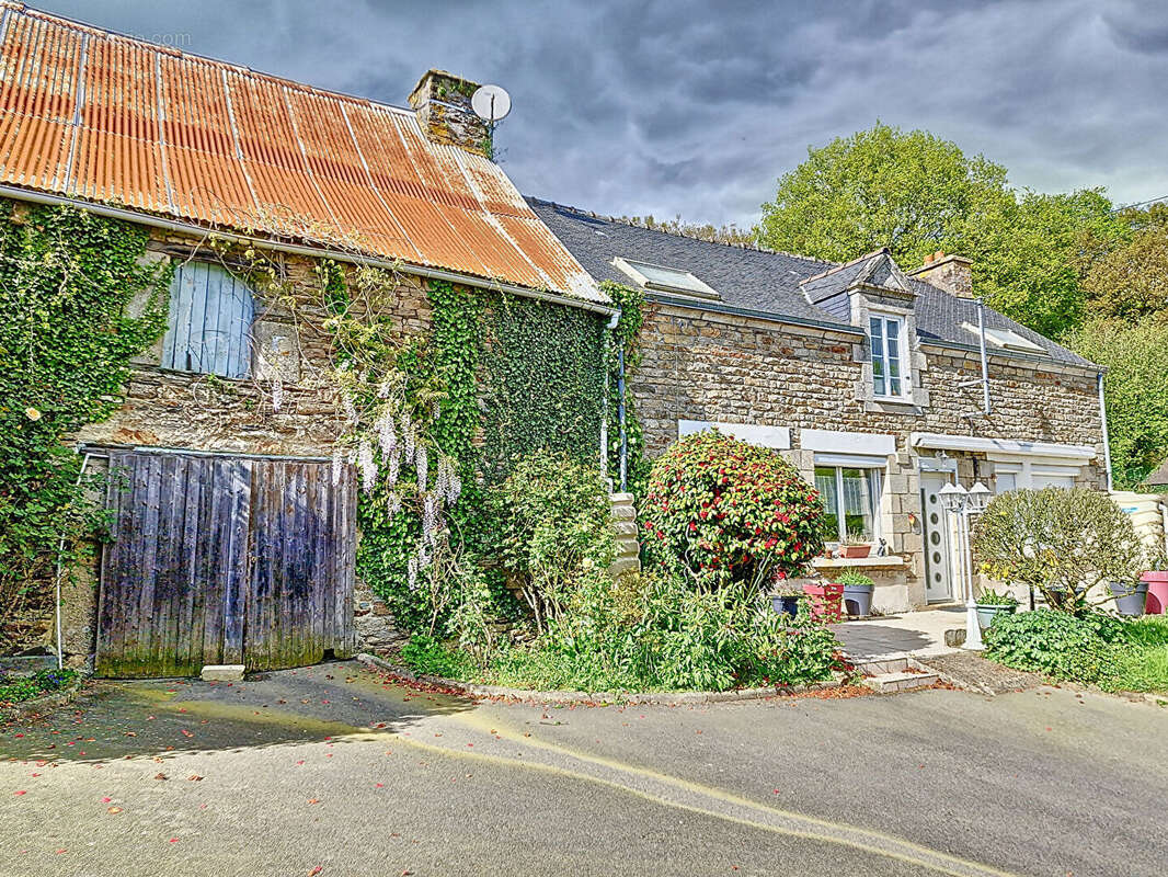 Maison à LE ROC-SAINT-ANDRE