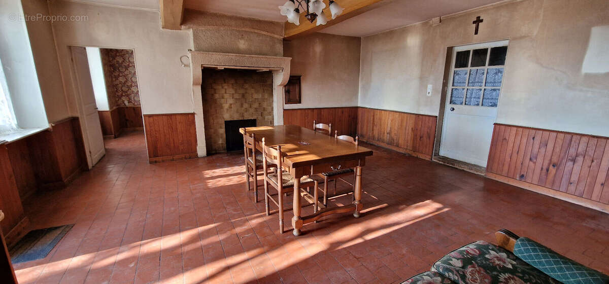 Maison à VARENNE-L&#039;ARCONCE