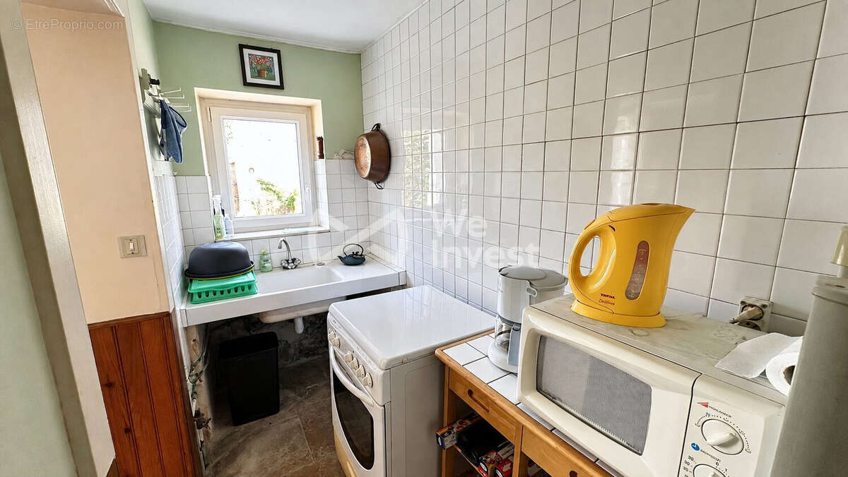 Maison 3 pièces 80 m² à vendre à Ancy-Le-Franc (89160) - photo 6